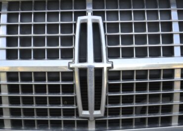 Lincoln Approves Only OEM Parts on Structural Repairs—Why That Matters to You